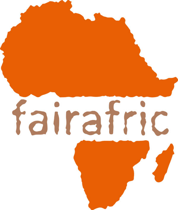 Bruchschokolade von fairafric zb. 80%, vegan und Sorten mit Milch und Nüssen von Fairafric